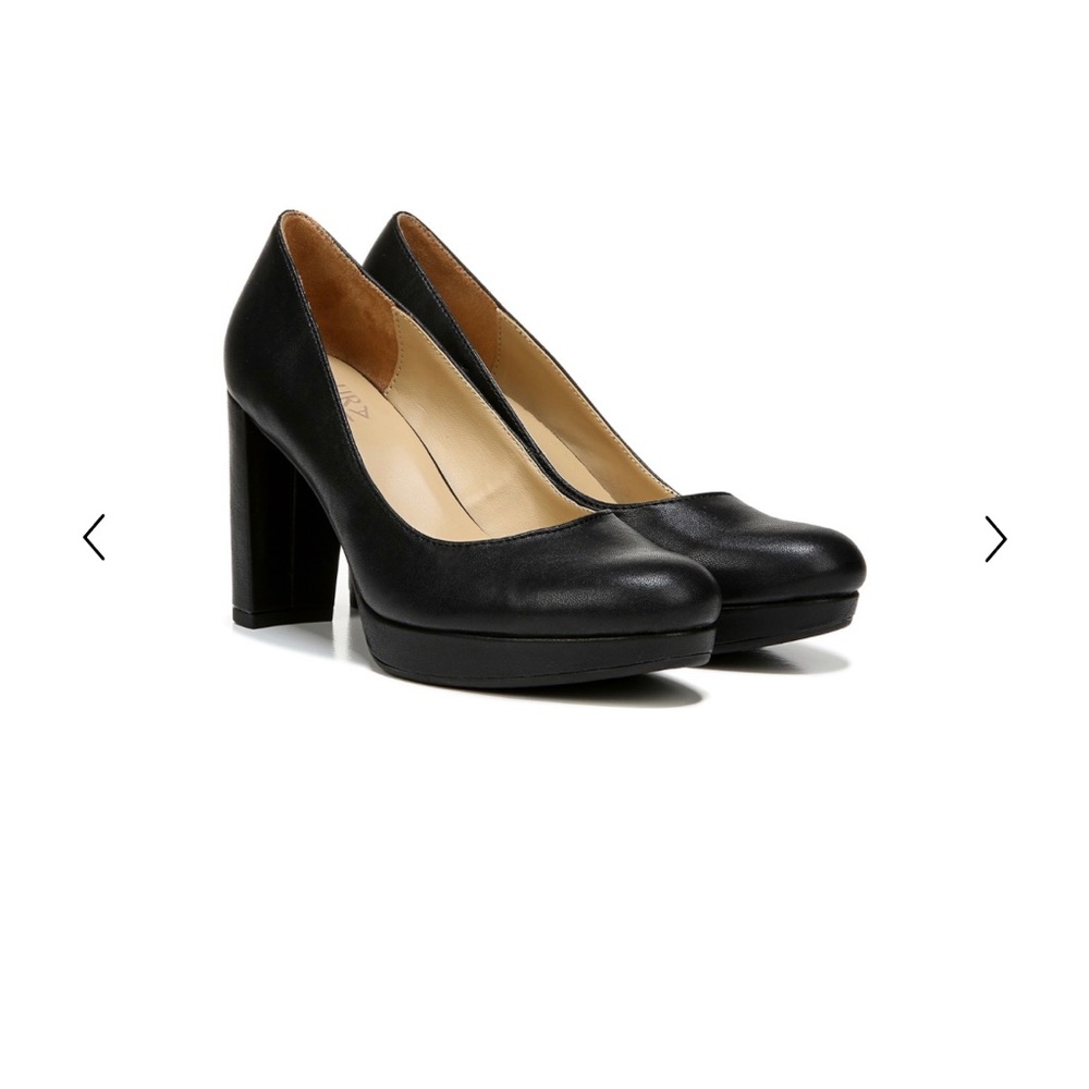 Brand New in Box Naturalizer Pumps size 9